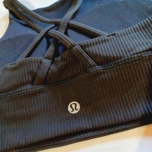 Lululemon Energy Bra High Neck Longline Ribbed Size 4 NWOT